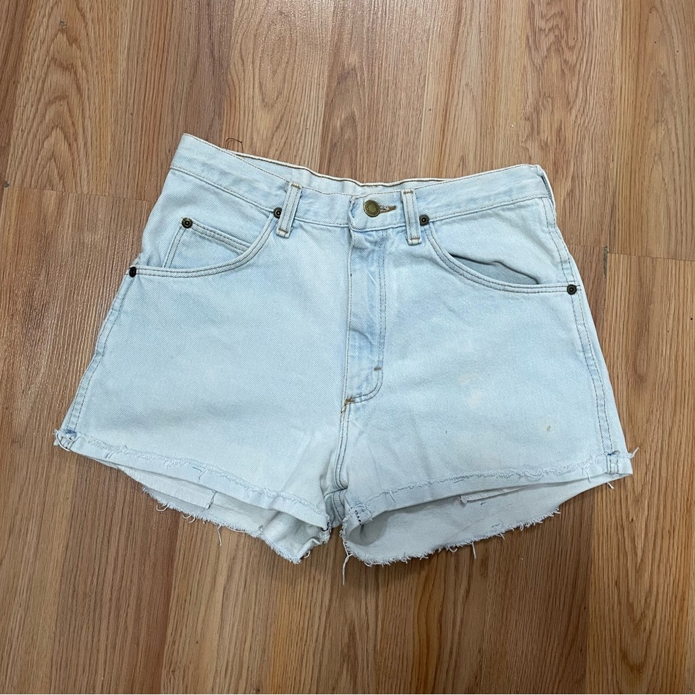 Wrangler vintage light Blue denim Shorts
Women's